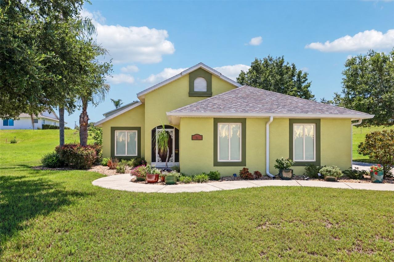76 Fairway Cir., Umatilla, FL 32784