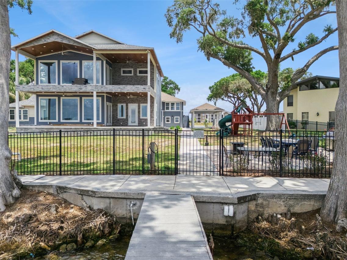 1023 Mellathon Cir., Leesburg, FL 34748