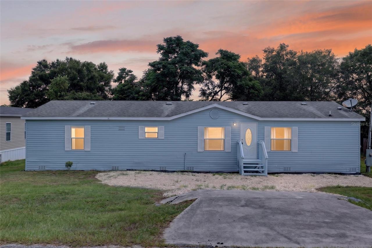 225 Skyline Dr., Lady Lake, FL 32159