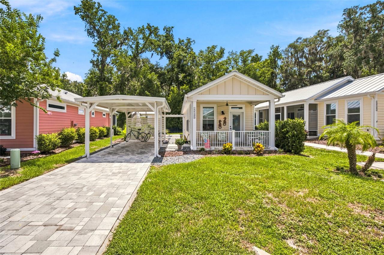 12145 Grand Oak Ln., Oxford, FL 34484