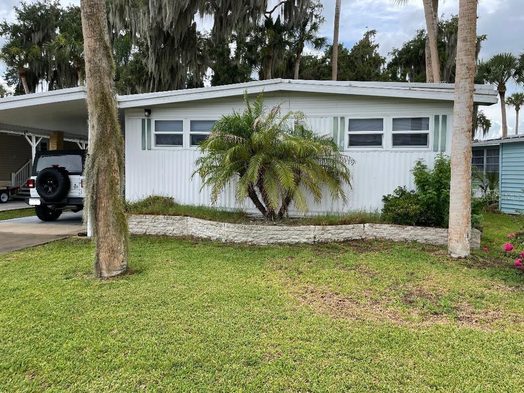 112 Palm Dr. #B, Eustis, FL 32726