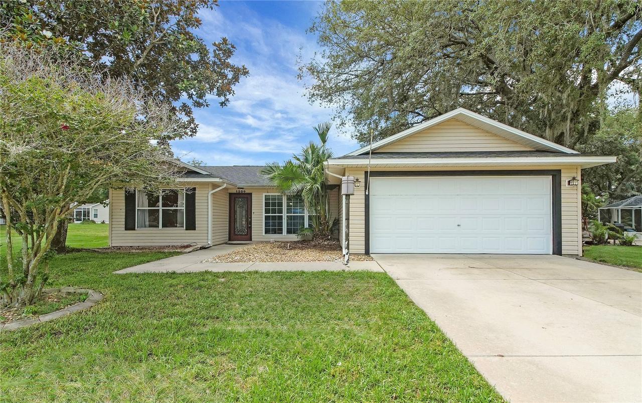 1204 Oak Hammock Ln., Lady Lake, FL 32159