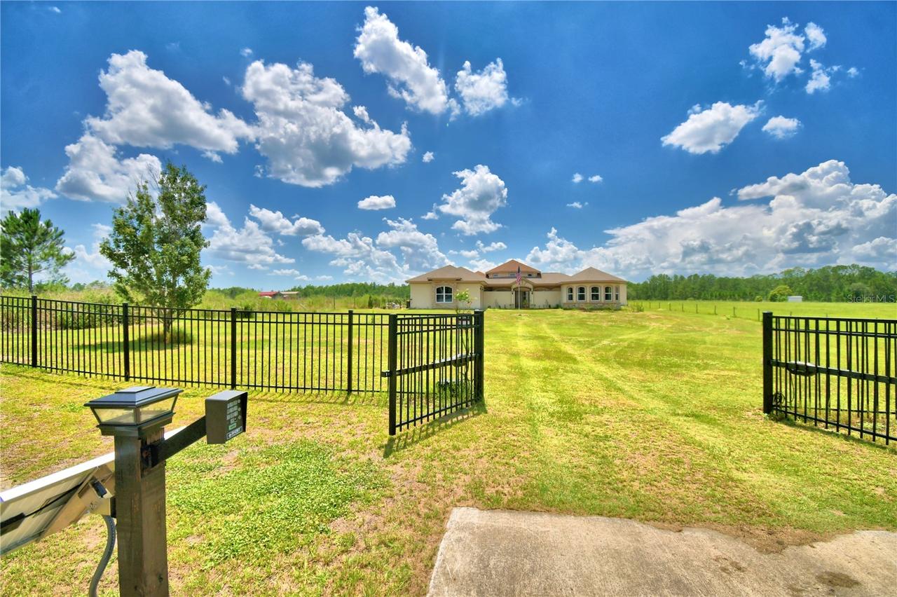 13023 Sweet Hill Rd, Polk City, FL 33868