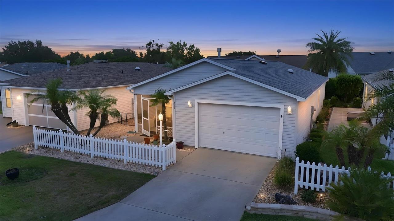 389 Seven Oaks Ln., The Villages, FL 32162