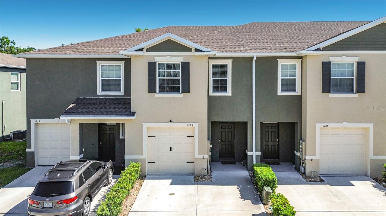 1229 Yellow Finch Dr., Davenport, FL 33837