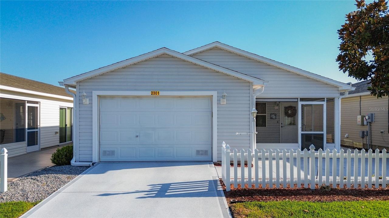 2301 Whisper St., The Villages, FL 32162