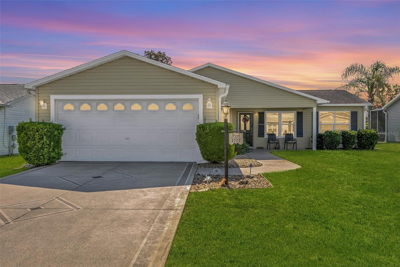 1707 Gomez Pl., The Villages, FL 32162