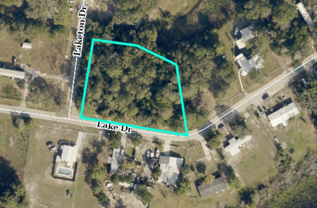 00 Lake Dr., Weeki Wachee, FL 34613
