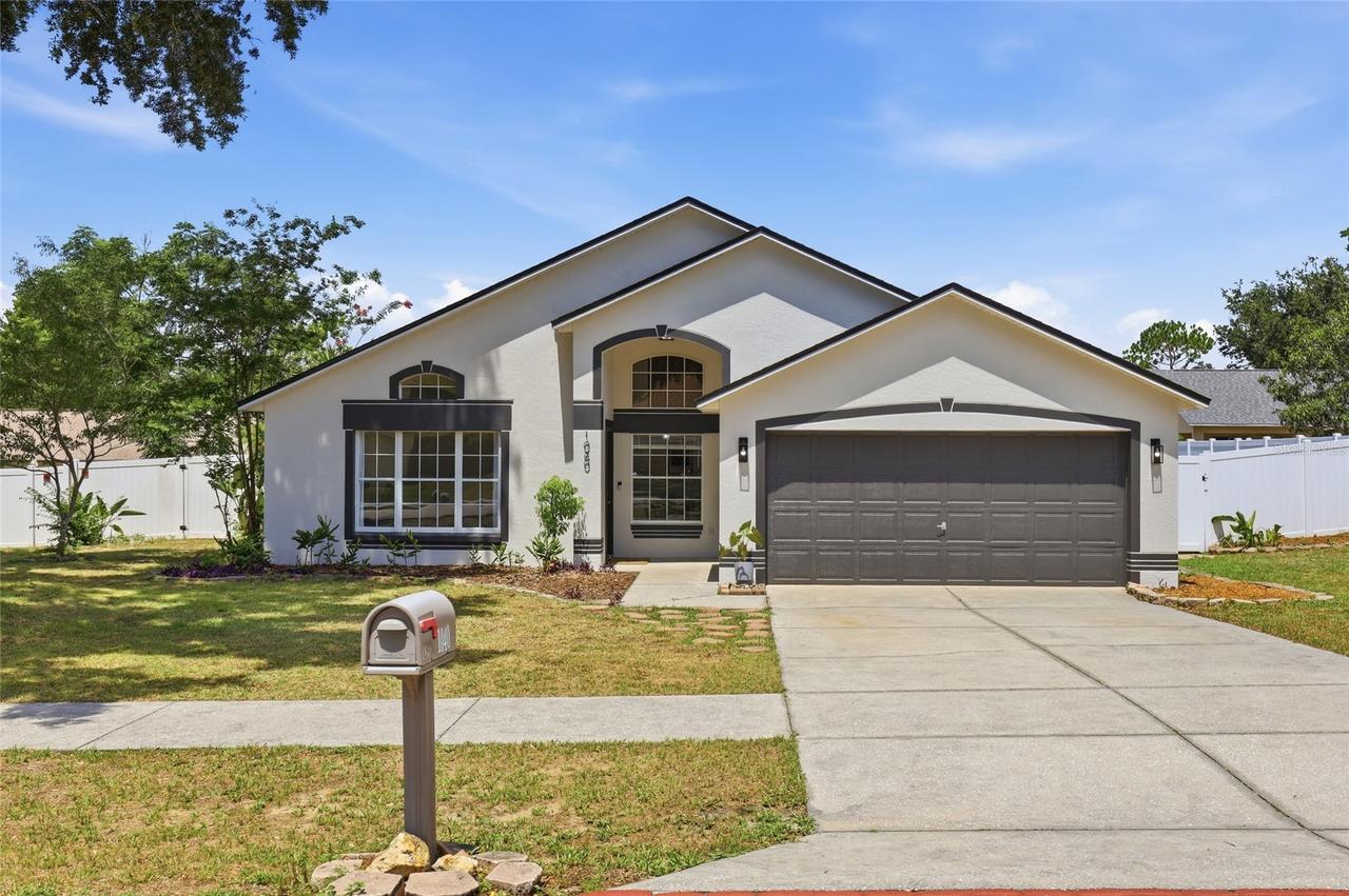 1040 Arbor Hill Cir., Minneola, FL 34715