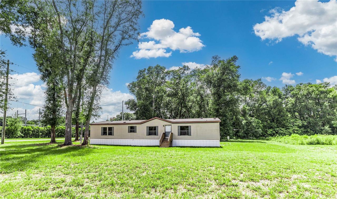 968 Cr222 Rd., Oxford, FL 34484