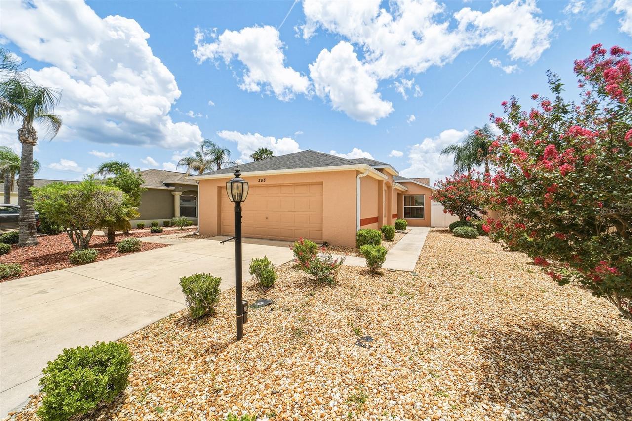 308 Almeria St., The Villages, FL 32162
