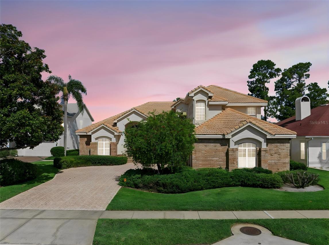 1901 Edgewater Dr., Mount Dora, FL 32757