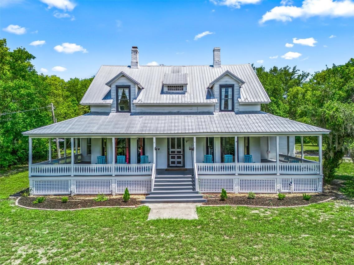 511 E Mirror Lake Dr., Fruitland Park, FL 34731