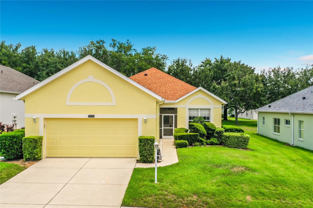 25206 Ormond Ct., Leesburg, FL 34748
