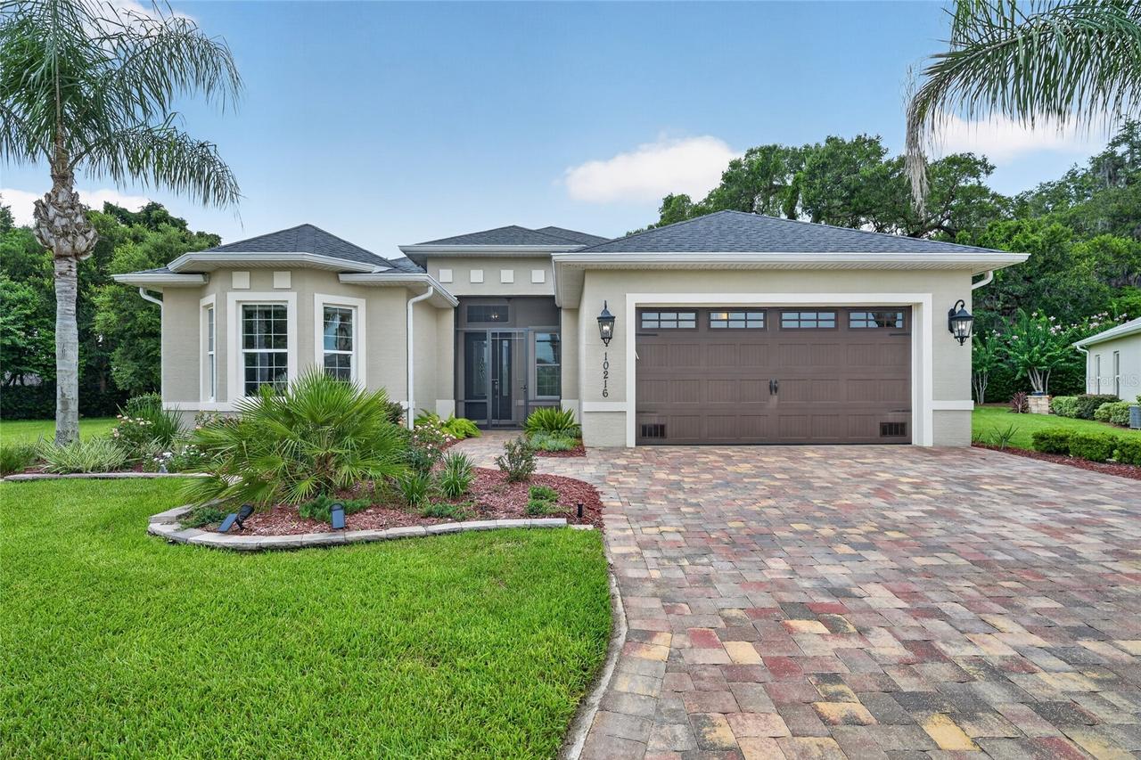 10216 Julia Isles Ave., Oxford, FL 34484