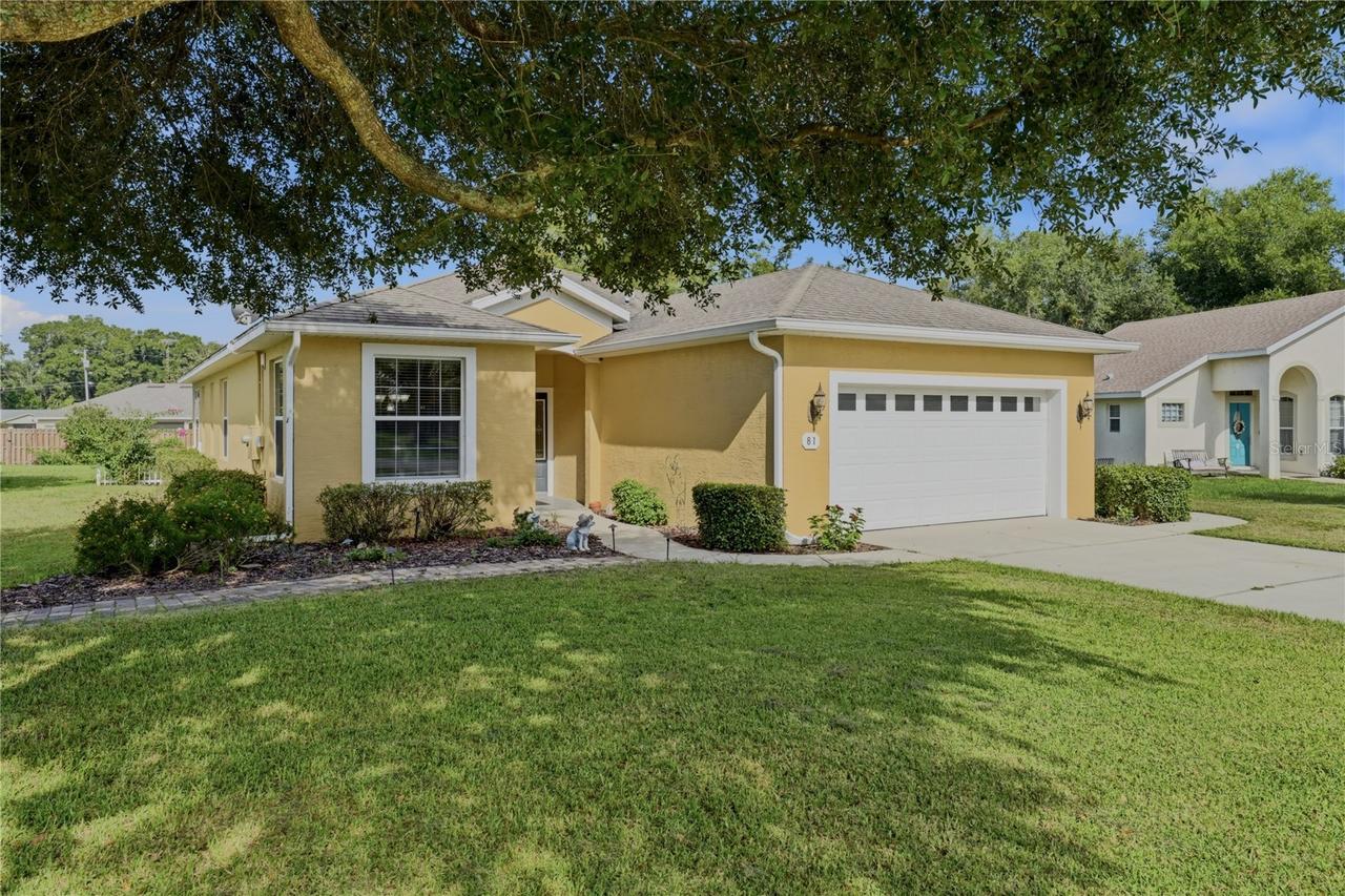 81 Twin Lake Cir, Umatilla, FL 32784