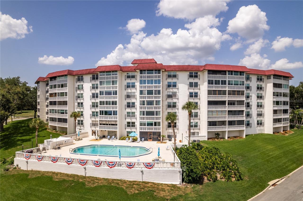 601 N Mcdonald St. #310, Mount Dora, FL 32757