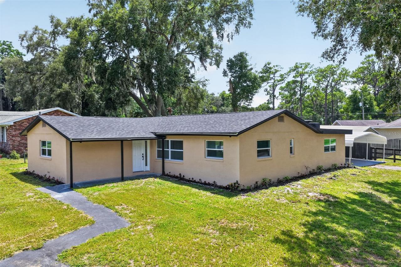 708 Cindy Ave., Fruitland Park, FL 34731