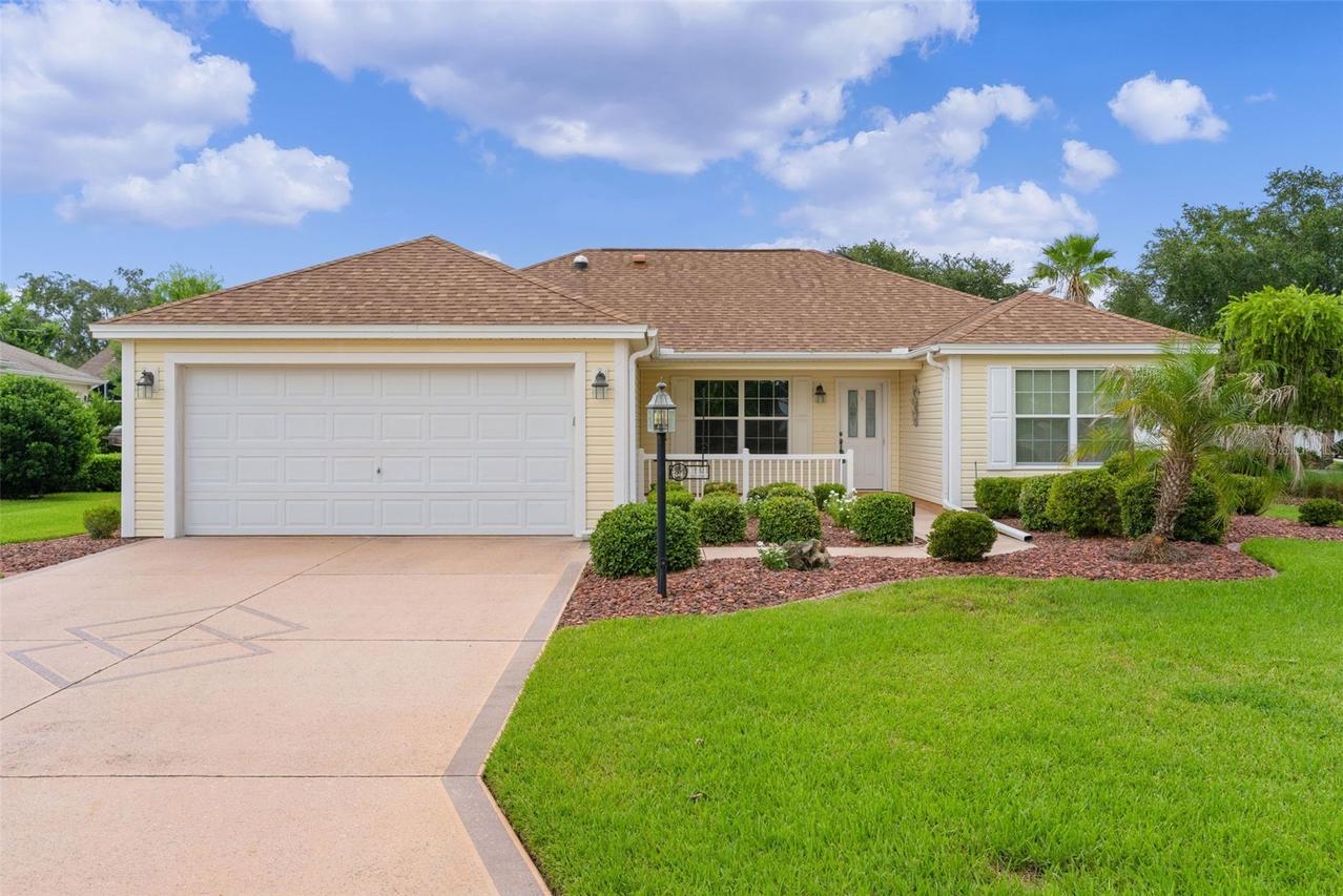 649 Ravenel Ct., The Villages, FL 32162