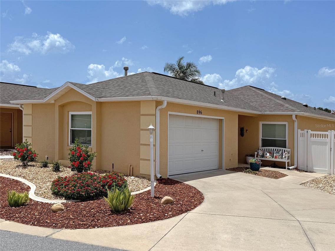 896 Radclife Berea Pl., The Villages, FL 32162