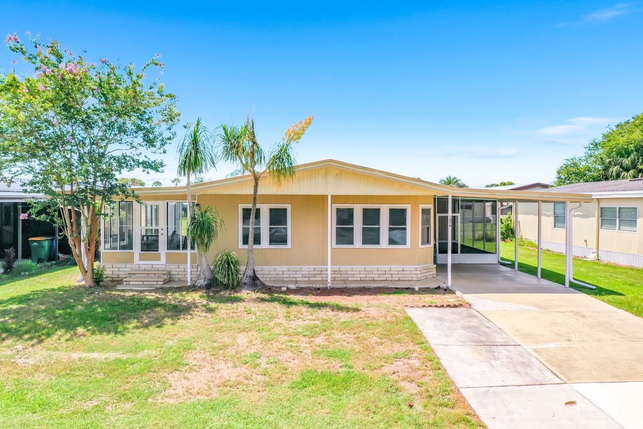 1676 Elkhart Cir., Tavares, FL 32778