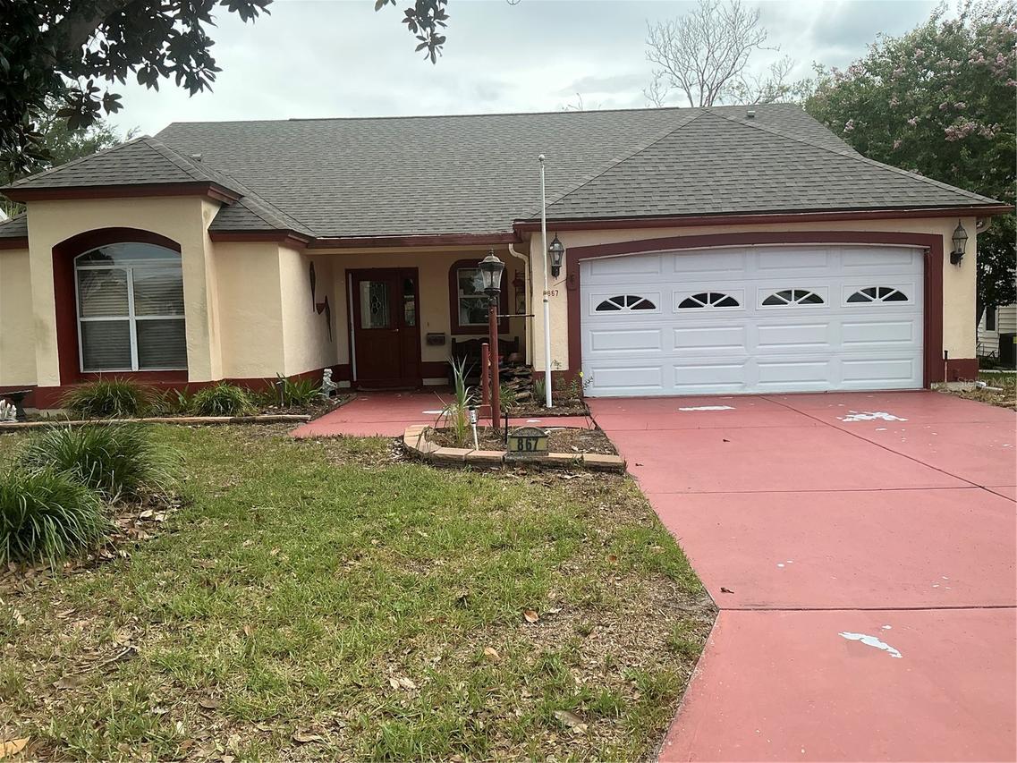867 Cortez Ave., The Villages, FL 32159