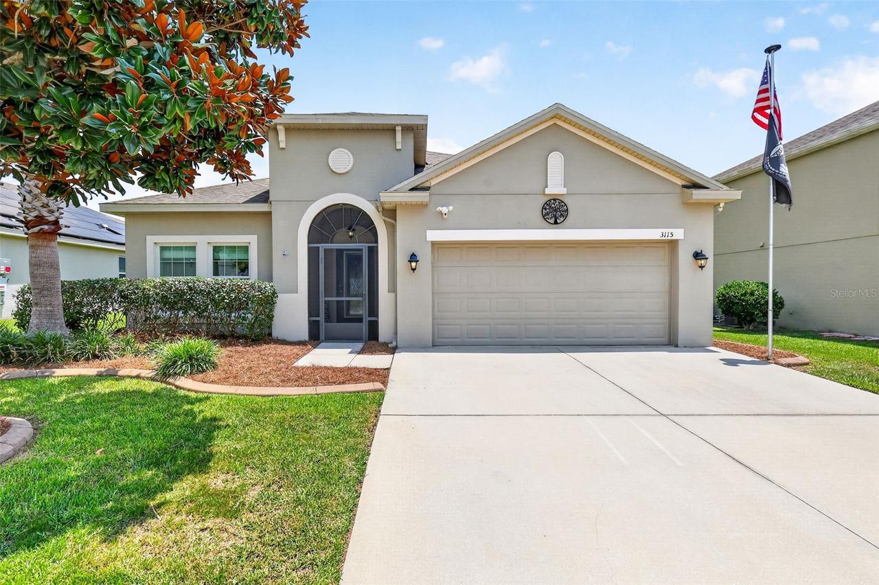 3115 Zander Dr., Grand Island, FL 32735