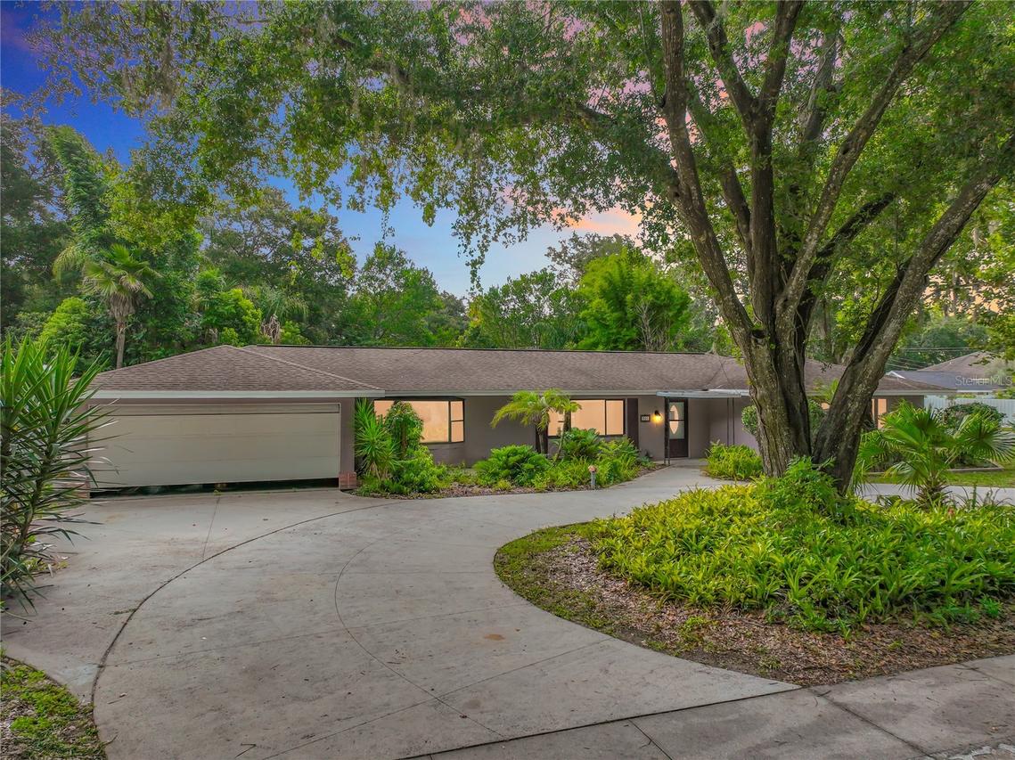 300 Pinecrest Rd., Mount Dora, FL 32757