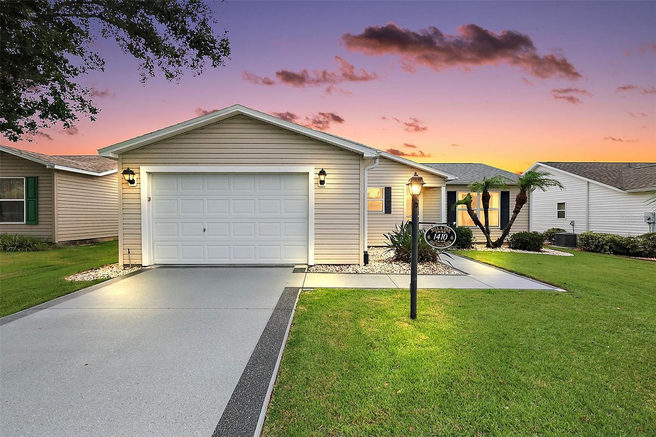 1410 Red Ash Pl., The Villages, FL 32162