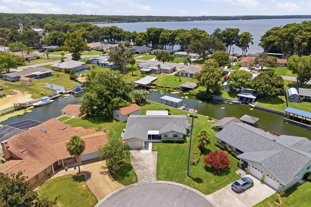 1631 Canal Ct., Tavares, FL 32778
