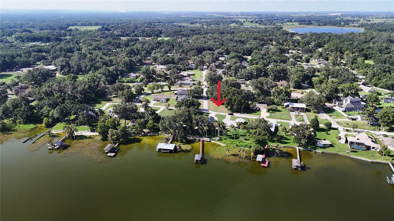 Lakeside Dr., Yalaha, FL 34797