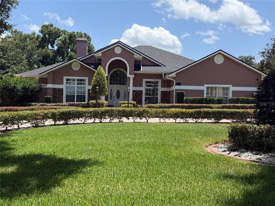 1760 Lake Terrace Dr, Eustis, FL 32726
