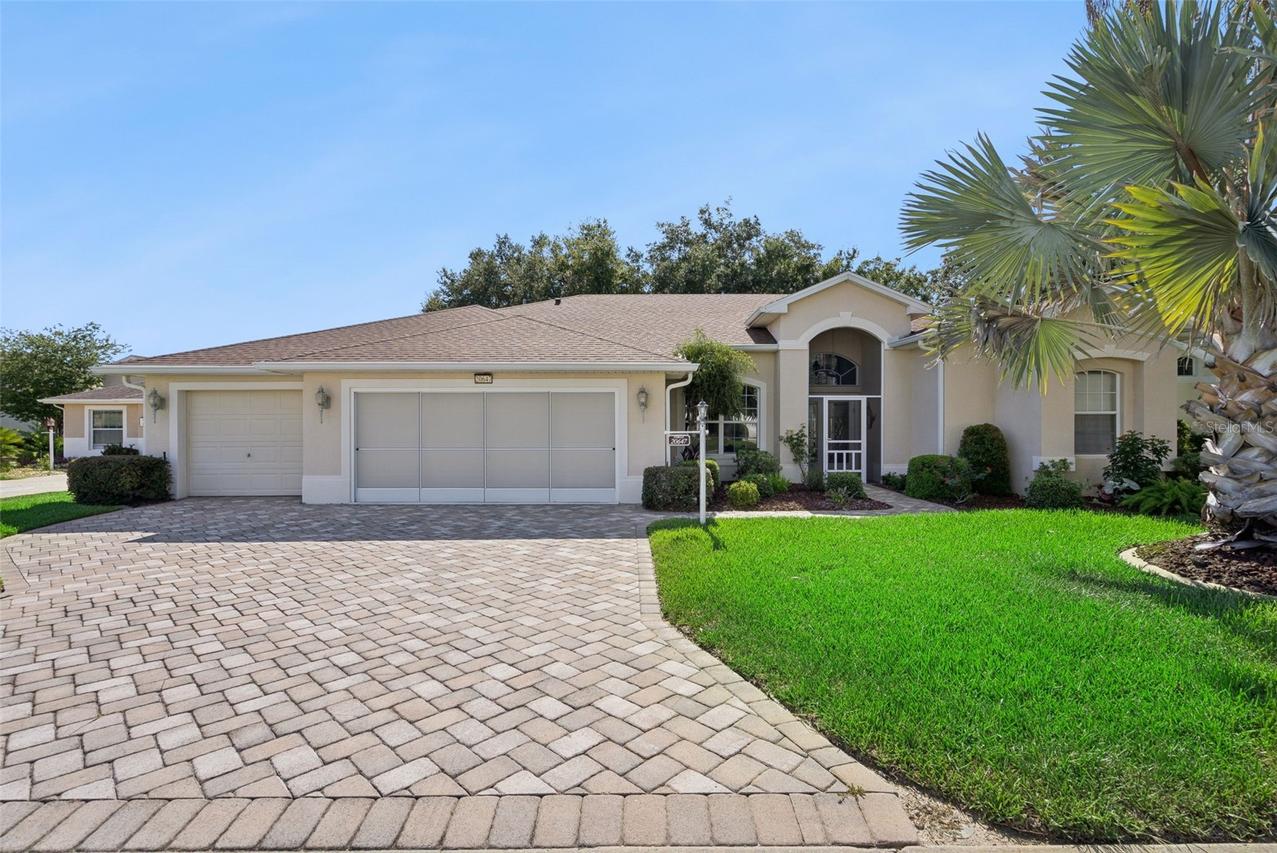 20647 Prince Ranier Pl., Leesburg, FL 34748