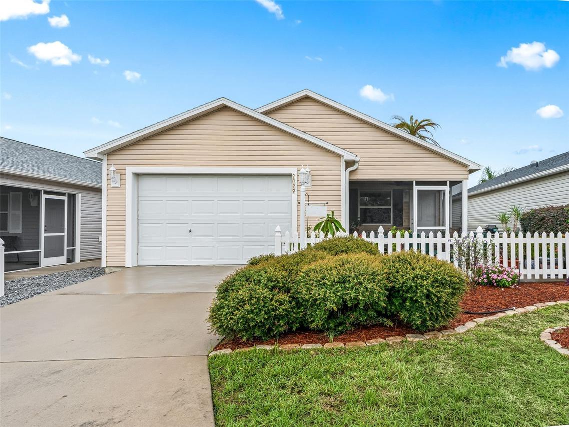 2029 Fairview Ln., The Villages, FL 32162