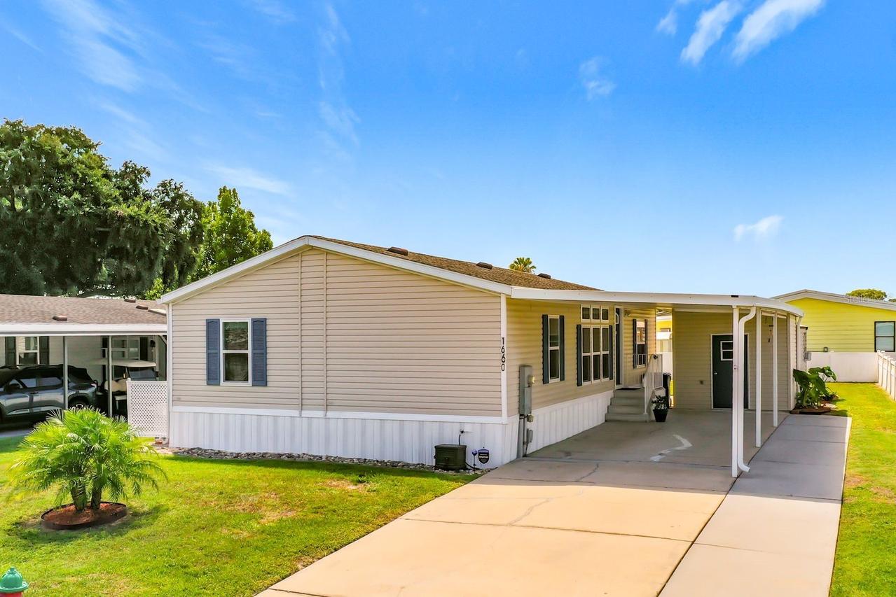 1660 Elkhart Cir., Tavares, FL 32778