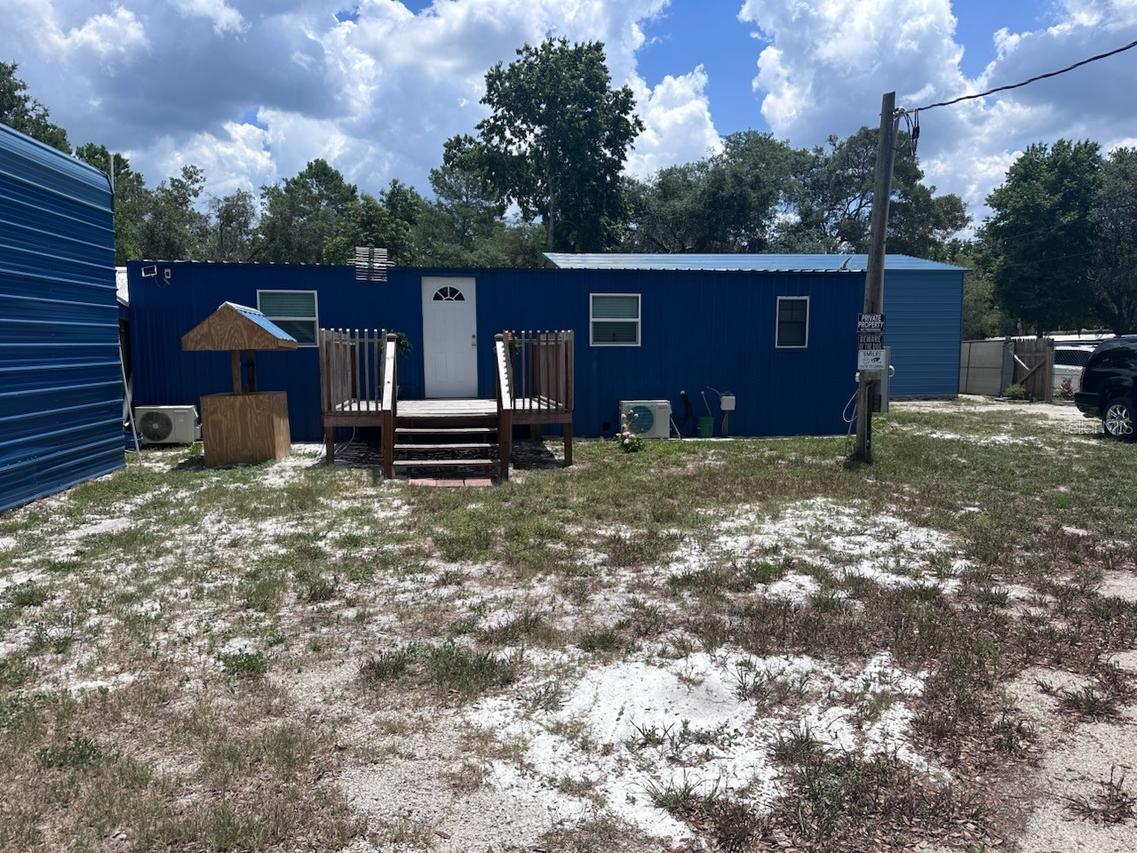 45506 Magnolia St., Paisley, FL 32767