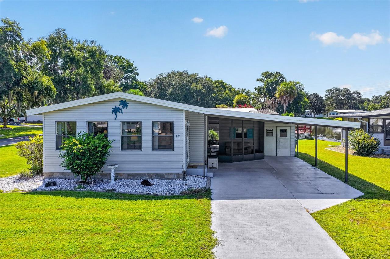12 N Bobwhite Rd., Wildwood, FL 34785