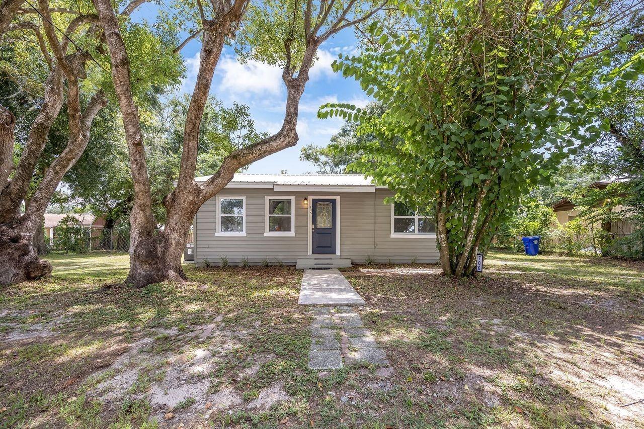 706 N Old Wire Rd., Wildwood, FL 34785