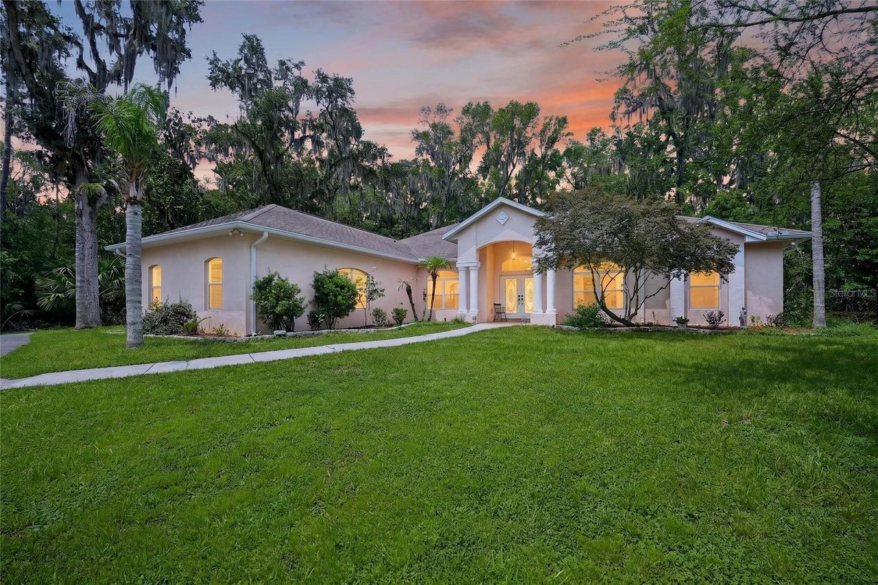 19040 NW 88th Avenue Rd., Reddick, FL 32686