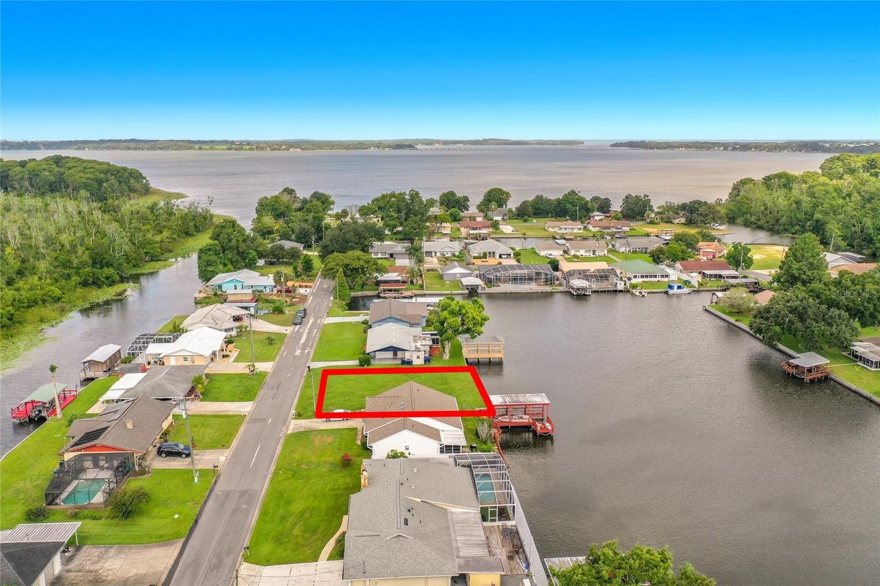 13233 Country Club, Tavares, FL 32778