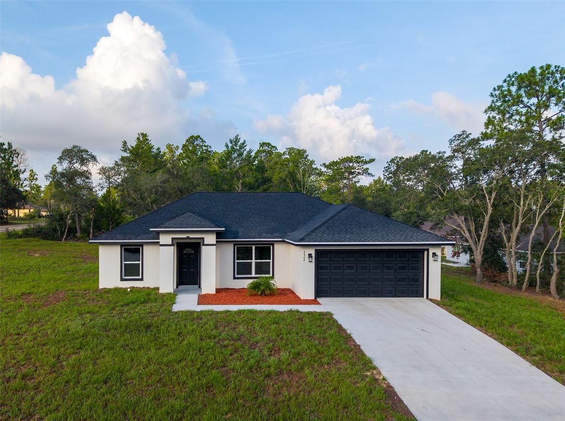 2902 W Edison Pl., Dunnellon, FL 34433