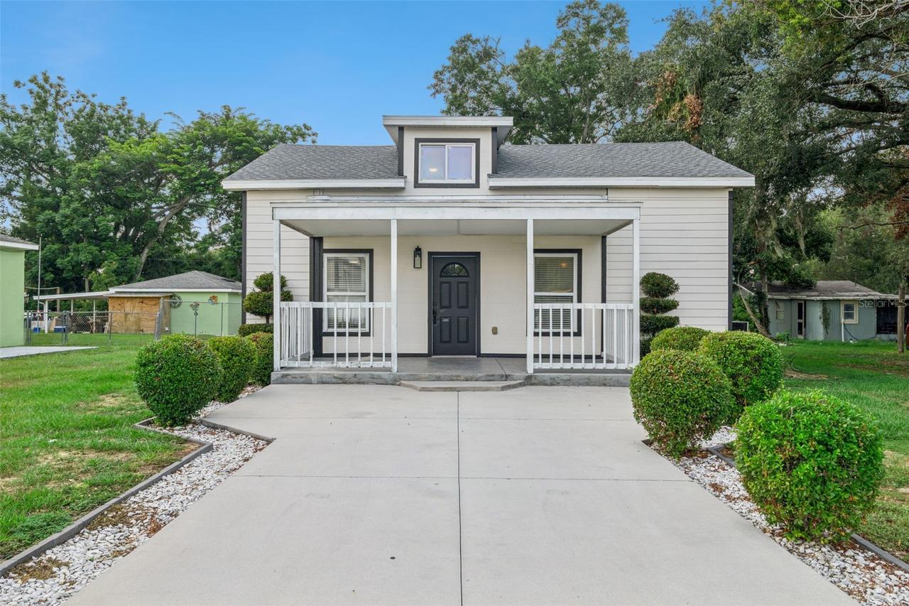306 S Disston Ave., Minneola, FL 34715