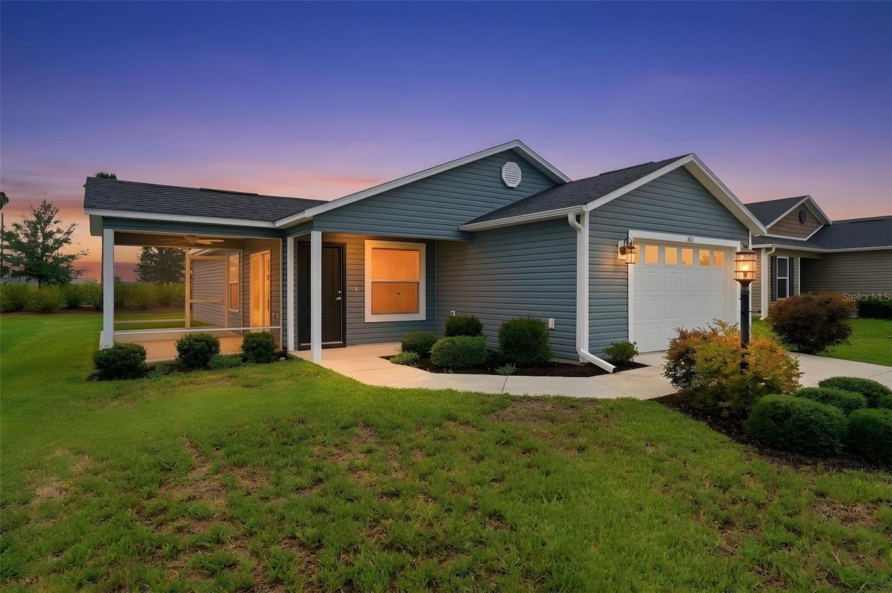 302 Zingale Ln., The Villages, FL 32163