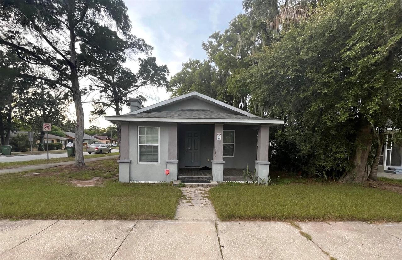 1712 W Main St., Leesburg, FL 34748