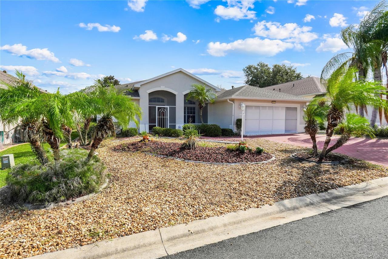5111 Ironsides Ct., Tavares, FL 32778