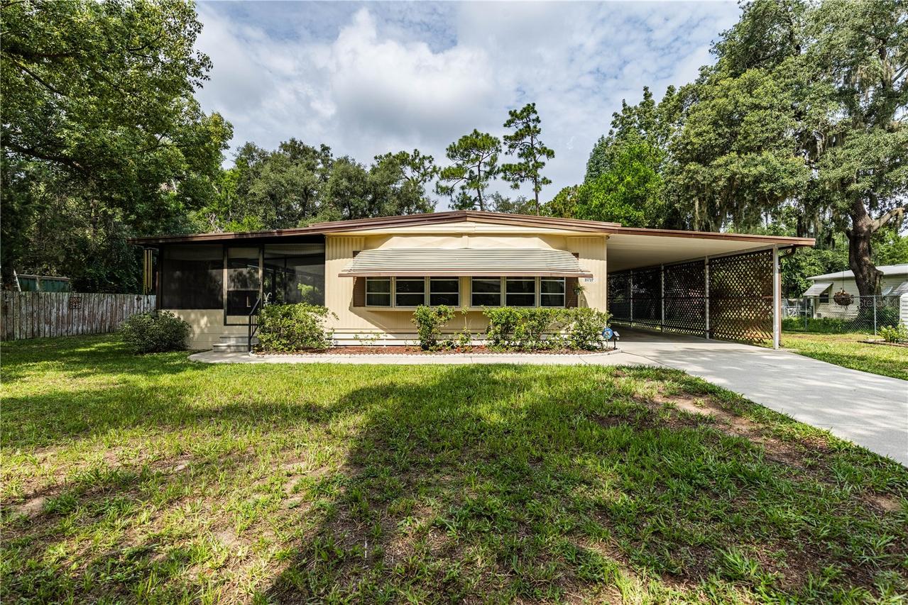 35737 Shelley Dr., Leesburg, FL 34788