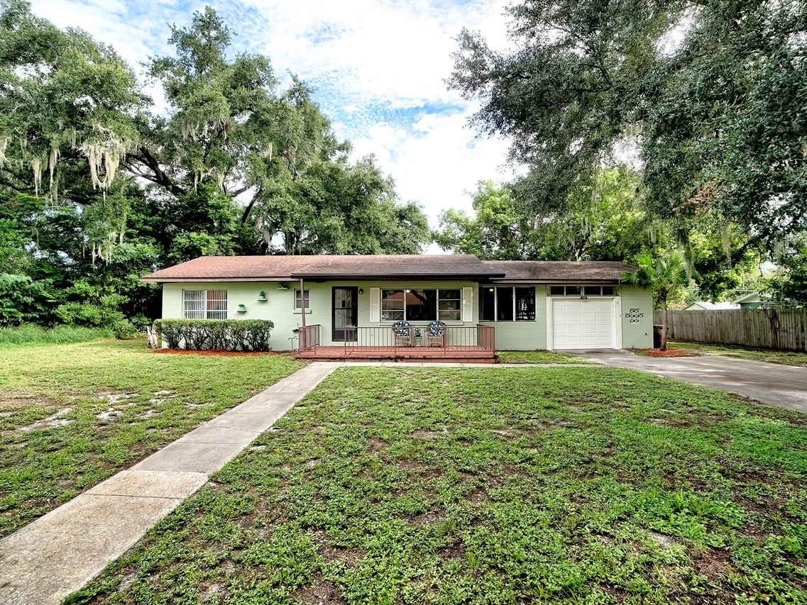 2269 Southland Rd., Mount Dora, FL 32757
