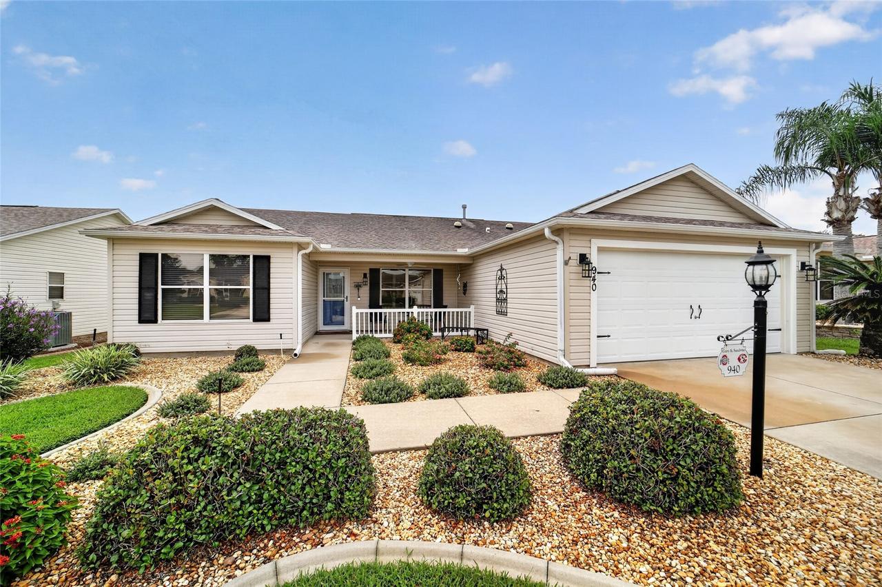 940 Eastmont Ct., The Villages, FL 32162