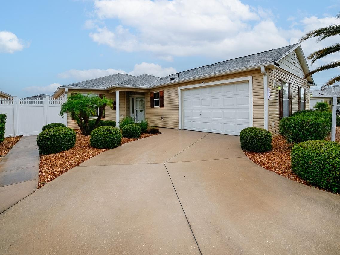 579 Cheraw Pl., The Villages, FL 32162