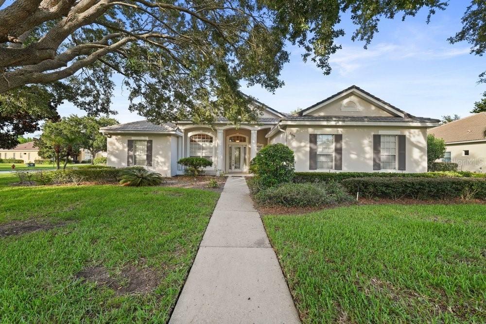 2019 Capri Ln., Mount Dora, FL 32757